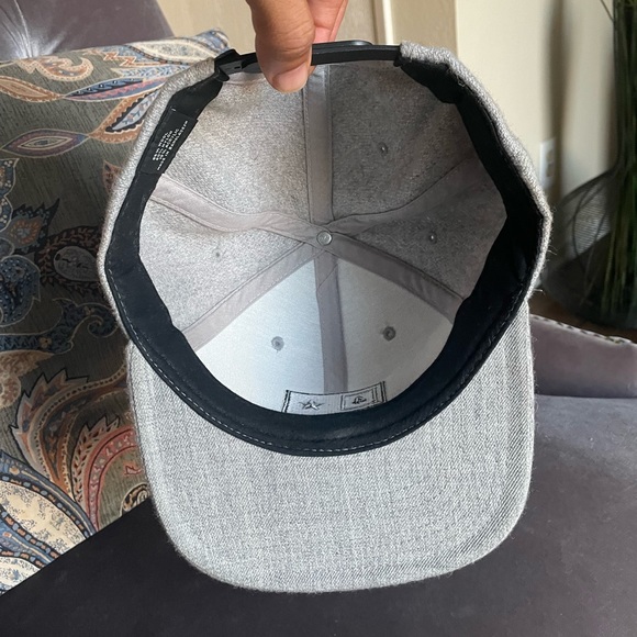 4 Star adjustable hat - Picture 3 of 4